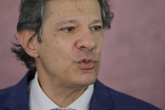 Fernando Haddad aprova empréstimo consignado ao FGTS
